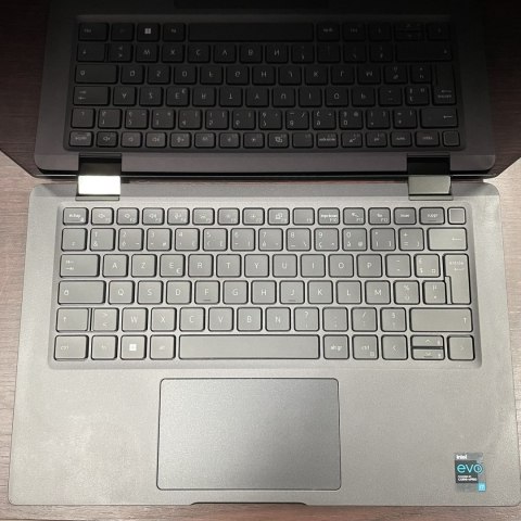 Dotykowy Laptop Dell Latitude 7420 Core i7 11GEN 16GB 512GB SSD Carbon Win11 A Dotykowy Laptop Dell Latitude 7420 Core i7 11GEN 16GB 512GB SSD Carbon Win11 A