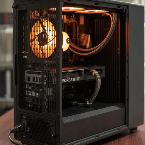 Nowy komputer gamingowy Ryzen 7 7800X3D RTX 5070 32GB DDR5 2TB SSD Win11 Pro Nowy komputer gamingowy Ryzen 7 7800X3D RTX 5070 32GB DDR5 2TB SSD Win11 Pro