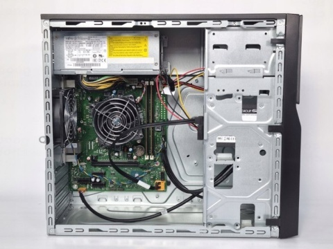 Fujitsu P556 MT Core i7 6GEN 8GB 512SSD A