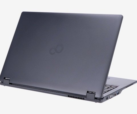 15" Fujitsu E5510 Core i7 10GEN 16GB 512SSD A-